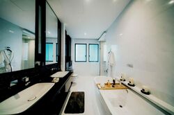 Straits View (D1), Condominium #583997961